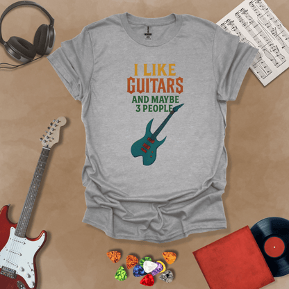 Gray t-shirt with Funny text t-shirt 'I like guitars and maybe 3 people' with electric guitar graphic